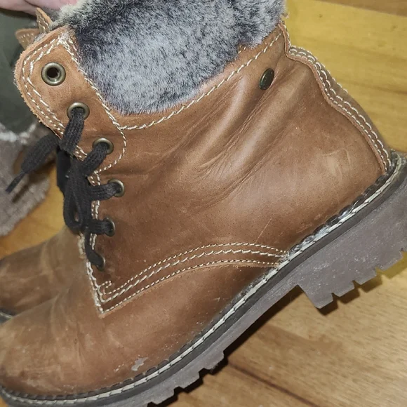 Pajar Leather Brown Fur-Lined Boots - Picture 11 of 13